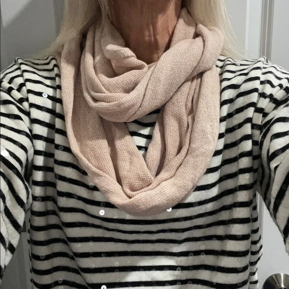 Ann Taylor Light Pink Sparkly Cashmere Blend Infinity Scarf, OS, NEW
